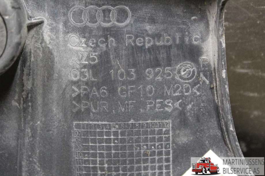 Motordeksel over motor til Audi A4 2007-2014 (Type IV) (B8) (B8) (AUDI||03L 103 925 P)