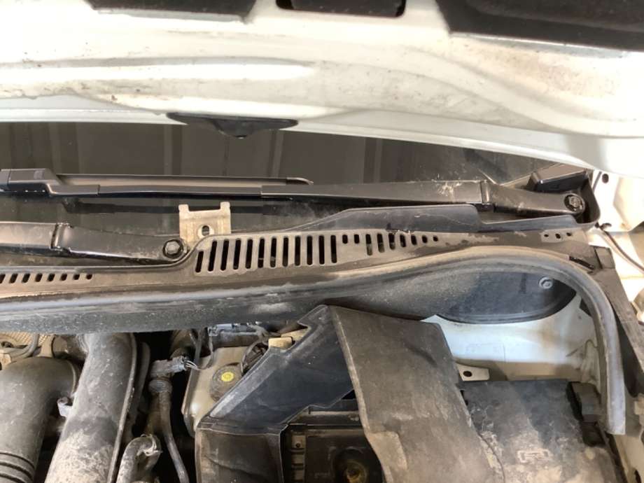 Viskerarmer frontrute til VW Caddy, 2015-2020 (Type III, Fase 3)  (VOLKSWAGEN|)