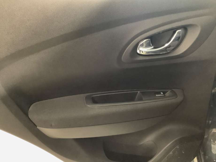Dørtrekk venstre til Renault Kadjar 2015-->>  (RENAULT|)