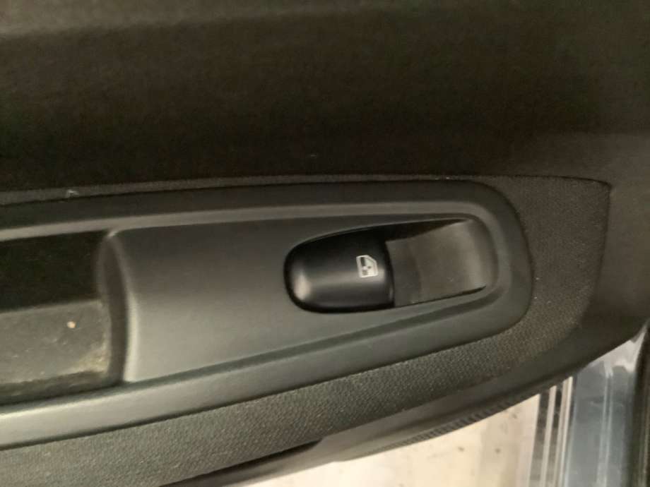 Bryter ruteheis til Renault Kadjar, 2015-->>  (RENAULT|)