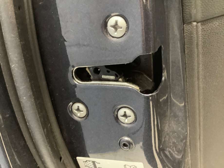 Låsekasse venstre til Renault Kadjar, 2015-->>  (RENAULT|)