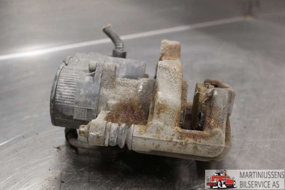 Bremsecaliper venstre bak til Peugeot Partner 2015-2019 (Type II, Fase 2)  (PEUGEOT||AE777006)