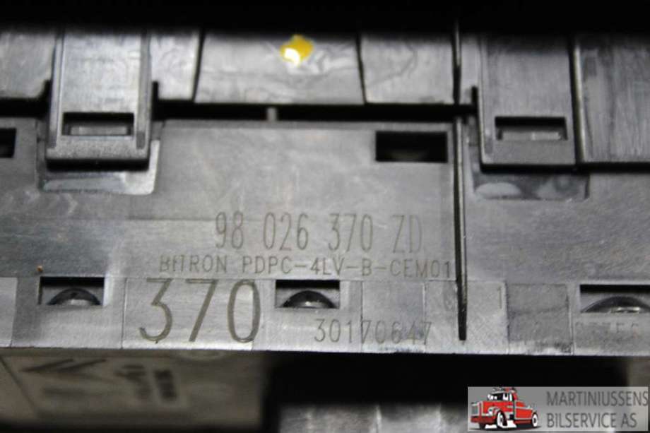 Bryter ruteheis til Peugeot 508 2011-2014 (Type I, Fase 1)  (PEUGEOT||98 026 370 ZD)