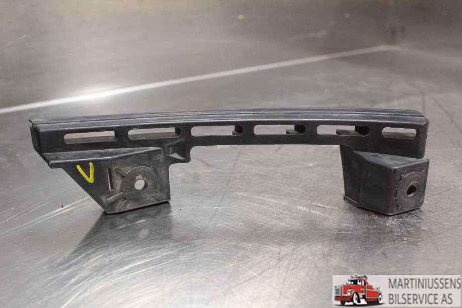Frontlyktehus til VW Caddy 2010-2015 (Type III, Fase 2)  (|1 TO.807.890 B)