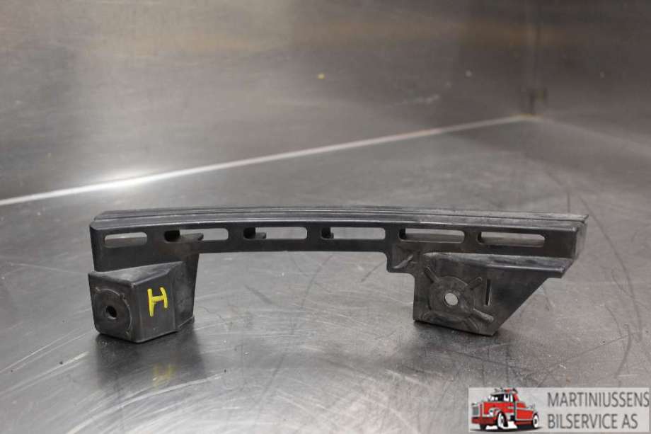 Frontlyktehus til VW Caddy 2010-2015 (Type III, Fase 2)  (|1 TO.807.889 B)