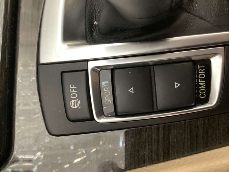 Bryter Antispinn til BMW 5-Serie, 2010-2017 (F10/F11) (F10/F11) (BMW|)