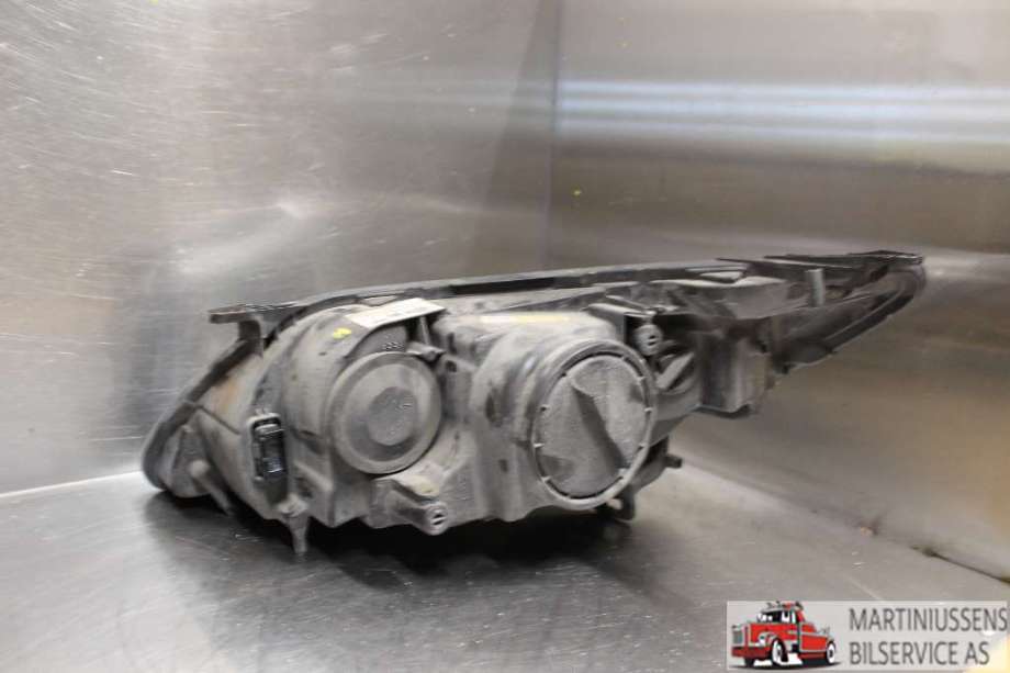 Frontlykt høyre halogen til Saab 9-3 2008-2011 (Type II, Fase 2)  (SAAB||1EL 010 317-06)