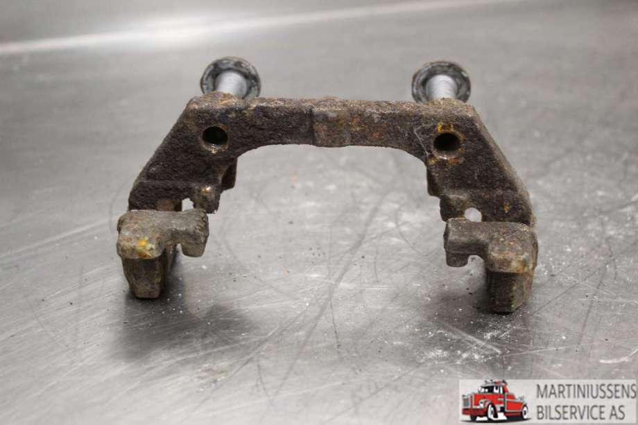 Bremsecaliper brakett til Mercedes E-Klasse, 2009-2013 (Fase 1) (W212) (W212) (MERCEDES|)