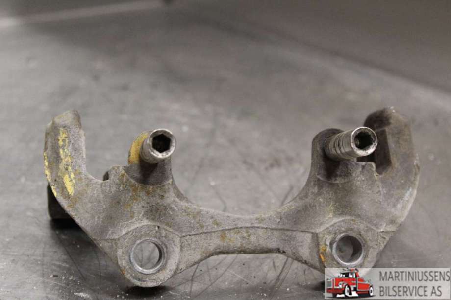 Bremsecaliper brakett til Mercedes E-Klasse, 2009-2013 (Fase 1) (W212) (W212) (MERCEDES|)