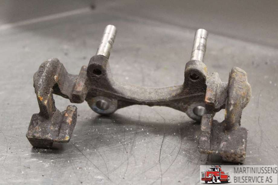 Bremsecaliper brakett til Mercedes E-Klasse 2009-2013 (Fase 1) (W212) (W212) (MERCEDES|)