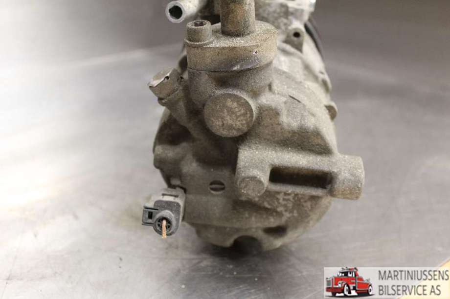 Aircondition kompressor til VW Caddy 2015-2020 (Type III, Fase 3)  (VOLKSWAGEN||5Q0 820 803F)