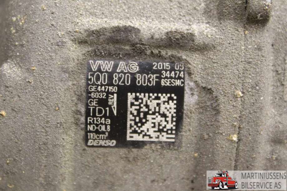 Aircondition kompressor til VW Caddy 2015-2020 (Type III, Fase 3)  (VOLKSWAGEN||5Q0 820 803F)