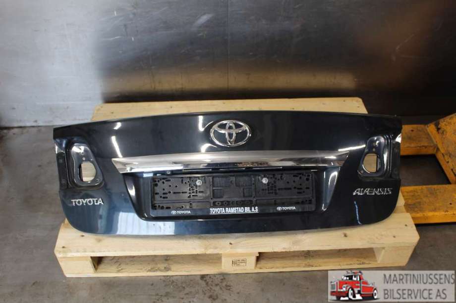 Bakluke sedan til Toyota Avensis 2009-2015 (Type III, Fase 1)  (TOYOTA|)