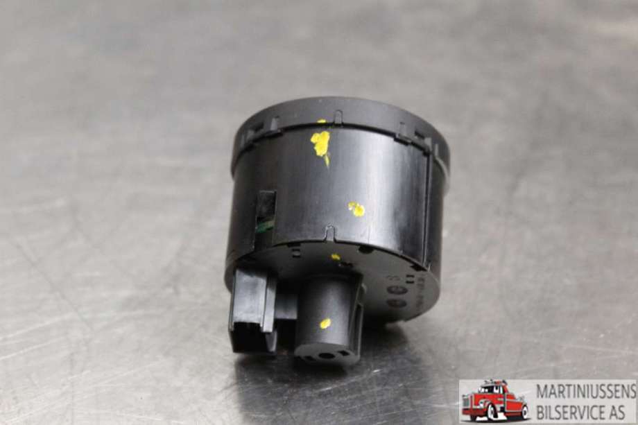 Bryter lys til VW Caddy 2015-2020 (Type III, Fase 3)  (VOLKSWAGEN||1K0941431BK)