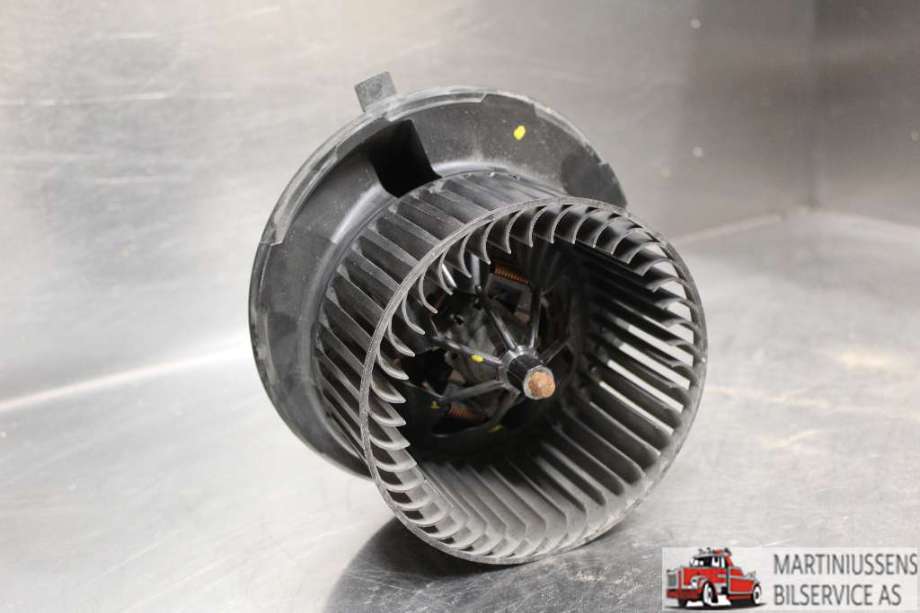 Varmeapparat motor til VW Caddy, 2015-2020 (Type III, Fase 3)  (VOLKSWAGEN|1K18190115F)