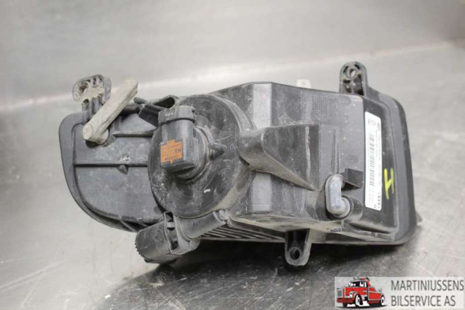 Tåkelykt høyre foran til Audi A4 2007-2014 (Type IV) (B8) (B8) (AUDI||8K0.941.700)