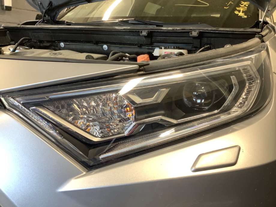 Frontlykt venstre halogen til Toyota RAV4, 2019-->> (Type V)  (TOYOTA|)