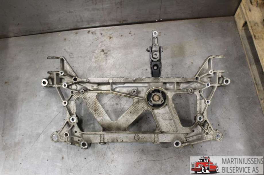 Travers foran hoved til Audi A3 2012-2016 (Type III, Fase 1)  (AUDI||500 199 369)
