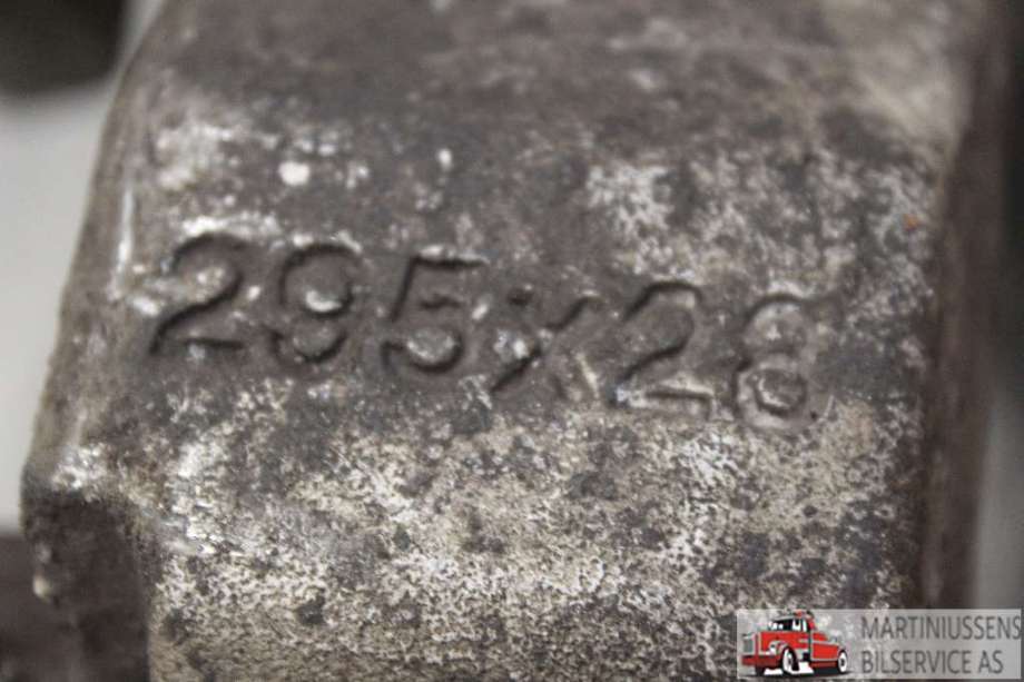 Bremsecaliper høyre foran til Mercedes E-Klasse 2009-2013 (Fase 1) (W212) (W212) (MERCEDES|)