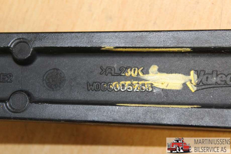 Viskerarmer frontrute til Porsche Panamera 2009-2017 (Type I) (970) (970) (PORSCHE||W000006265)