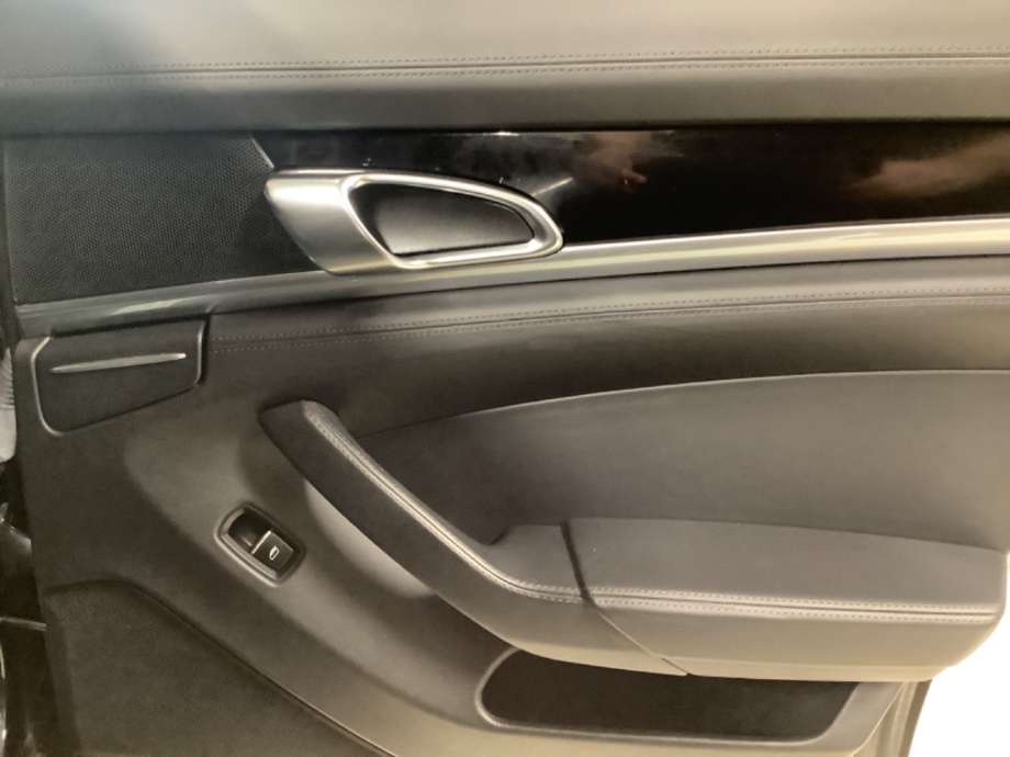 Dørtrekk høyre til Porsche Panamera 2009-2017 (Type I) (970) (970) (PORSCHE|)