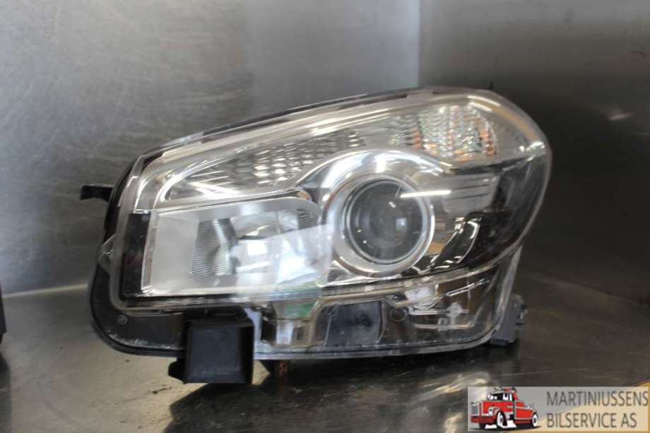 Frontlykt venstre halogen til Nissan Qashqai 2010-2014 (Type I, Fase 2) (NISSAN||1EL 010 335-05)