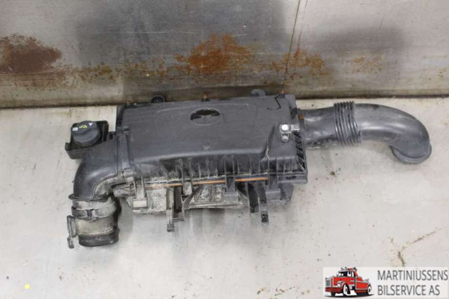 Luftfilterboks til Mercedes Vito 2014-->> (W447) (W447) (MERCEDES||A447 528 02 06)
