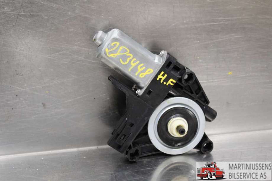Ruteheis høyre foran til VW Transporter / Caravelle 2003-2009 (Fase 1) (T5) (T5) (VOLKSWAGEN||966269-103)