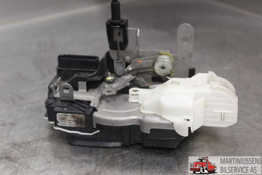 Låsekasse høyre bak til VW Transporter / Caravelle 2003-2009 (Fase 1) (T5) (T5) (VOLKSWAGEN||932635-102 RH)