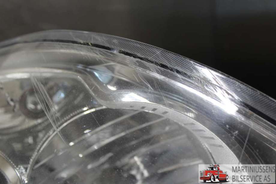 Frontlykt venstre halogen til Renault Master 2014-->> (Type III, Fase 2)  (RENAULT|)
