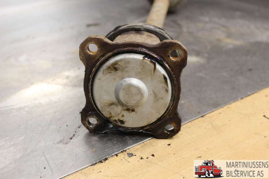 Drivaksel venstre bak til Toyota Hiace 2007-2012 (Fase 3)  (TOYOTA|)