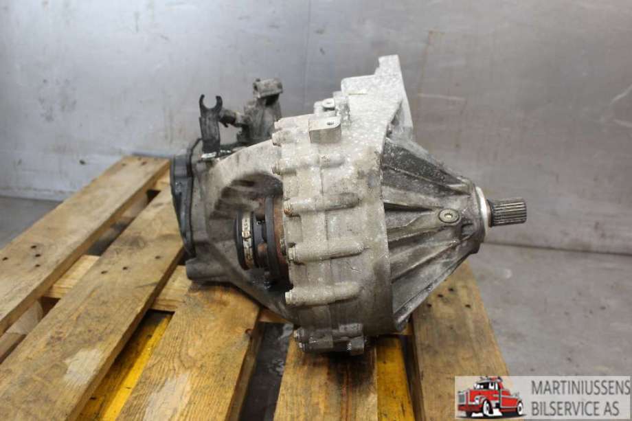 Girkasse manuell til VW Transporter / Caravelle 2015-2019 (T6) (T6) (VOLKSWAGEN||02Z 301 103)