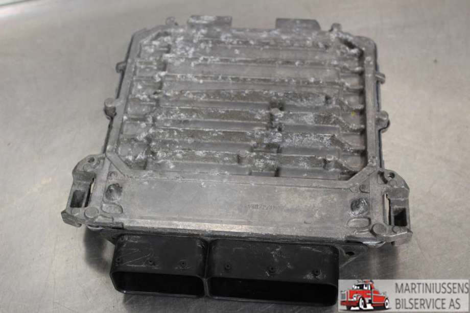 Styreenhet motor til Mercedes E-Klasse 2016-2023 (W213) (W213) (MERCEDES||A 274 900 10 00)