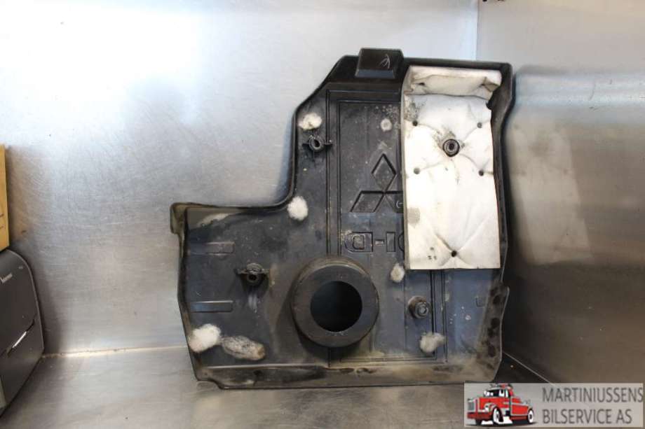 Motordeksel over motor til Mitsubishi Pajero 2007-2016 (Type IV, Fase 1)  (MITSUBISHI||1003A105)