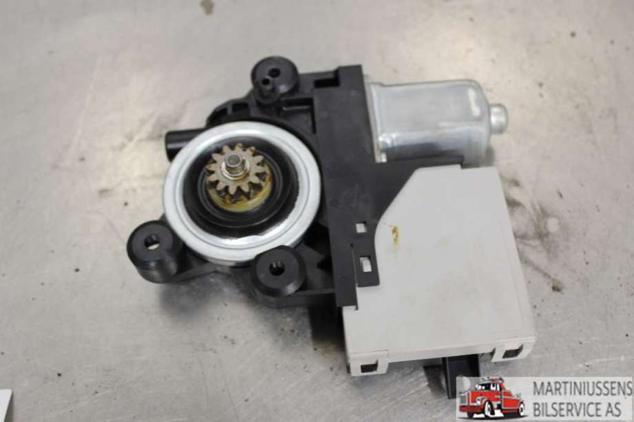 Ruteheis venstre til Ford Kuga 2008-2012 (Type I)  (FORD|7M5T-14B534 AD|)