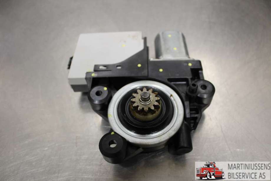 Ruteheis høyre til Ford Kuga 2008-2012 (Type I)  (FORD|7M5T-14B534 CD|)