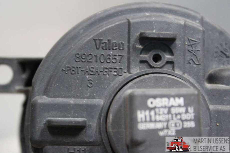 Tåkelykt venstre foran til Toyota RAV4 2006-2009 (Type III, Fase 1)  (TOYOTA||89210657)