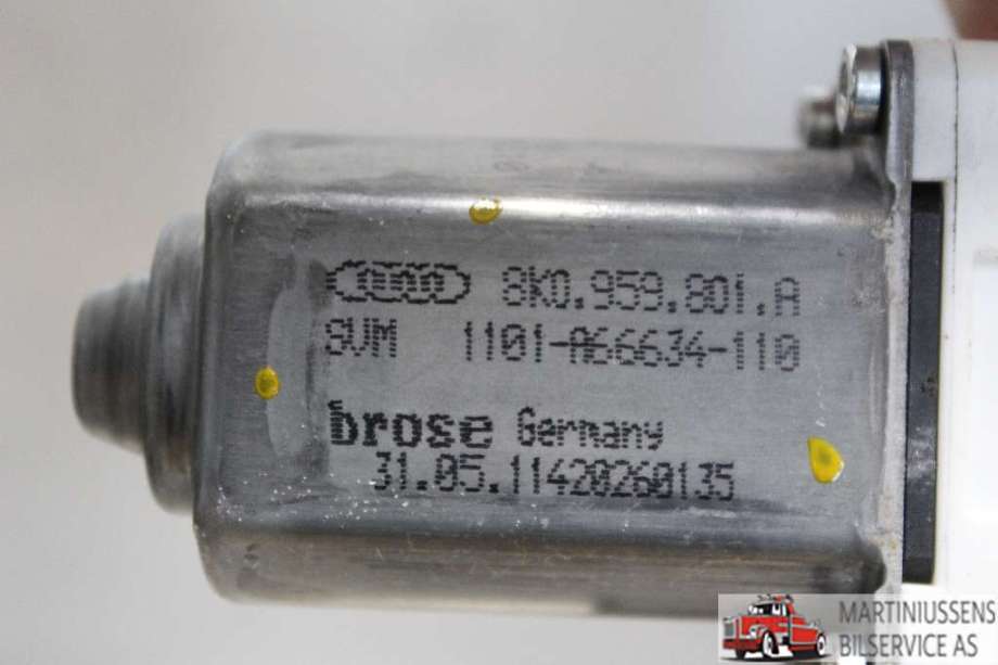 Ruteheis venstre foran til Audi A4 2007-2014 (Type IV) (B8) (B8) (AUDI||8K0 959 801 A)
