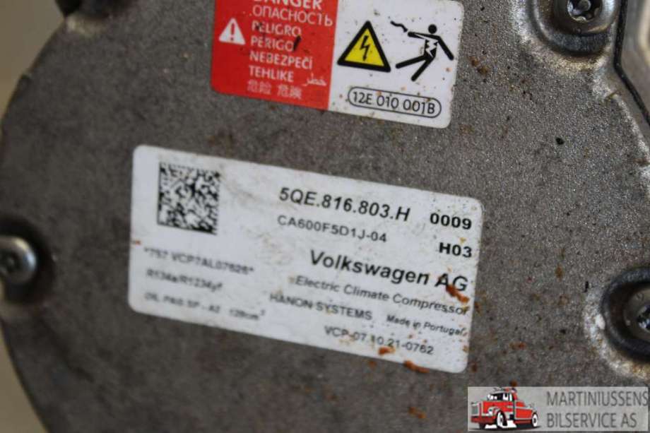 Aircondition kompressor til Škoda Superb, 2015-->> (Type III) (SKODA|5Q0820803F)