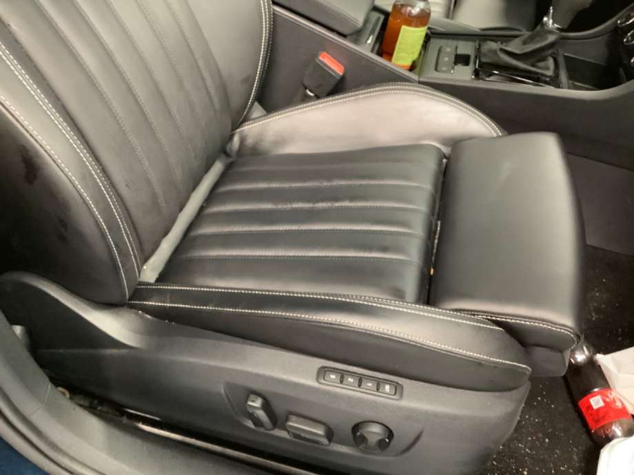 Sete foran høyre til Škoda Superb, 2015-->> (Type III)  (SKODA|)
