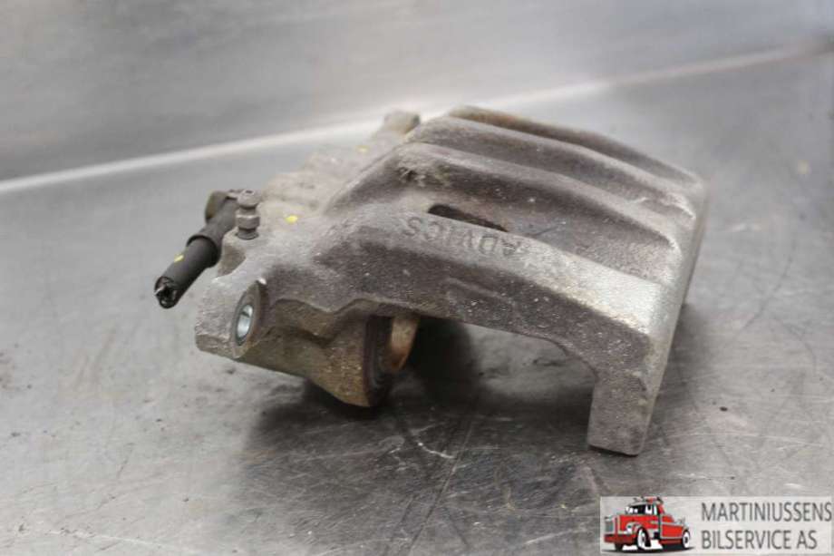 Bremsecaliper høyre foran til Toyota RAV4 2019-->> (Type V)  (TOYOTA|)