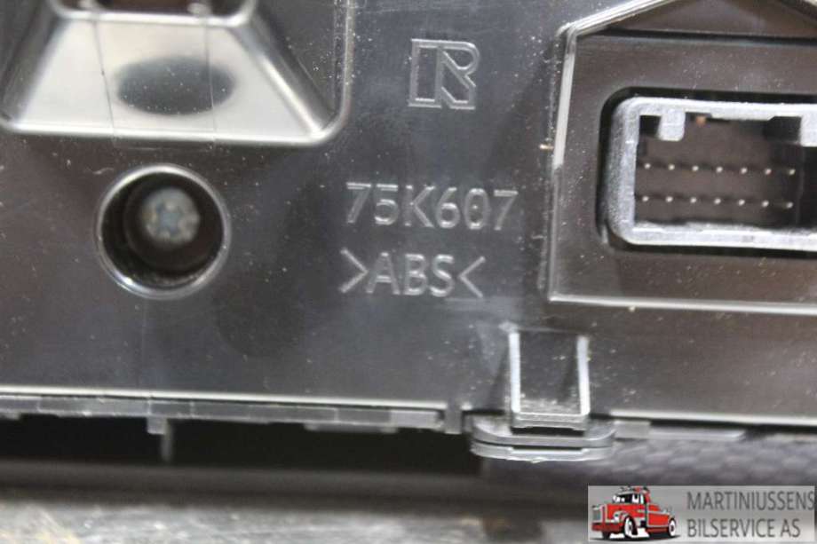 Varmeapparat betjening til Toyota RAV4 2019-->> (Type V)  (TOYOTA||75K607)