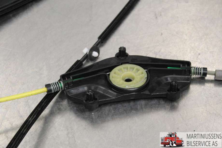 Ruteheis til Audi A4 2007-2014 (Type IV) (B8) (B8) (AUDI||8K0 837 462 E)