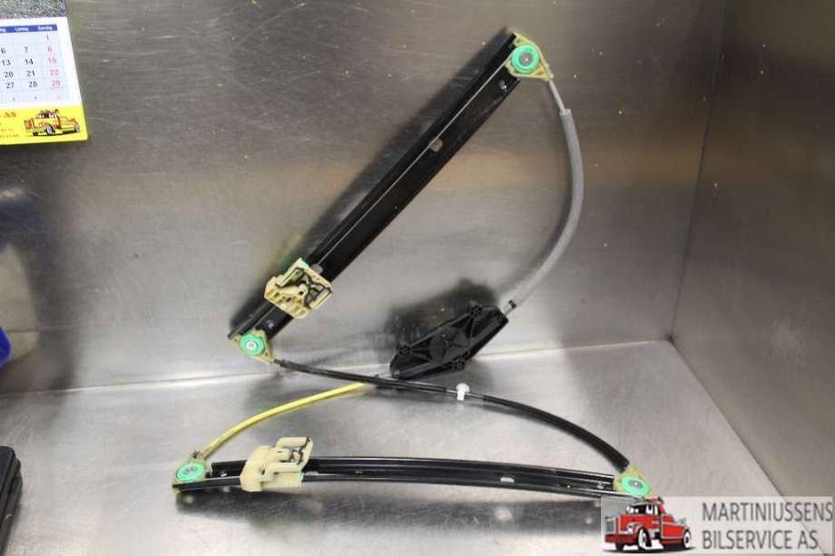 Ruteheis til Audi A4 2007-2014 (Type IV) (B8) (B8) (AUDI||8K0 837 462 E)