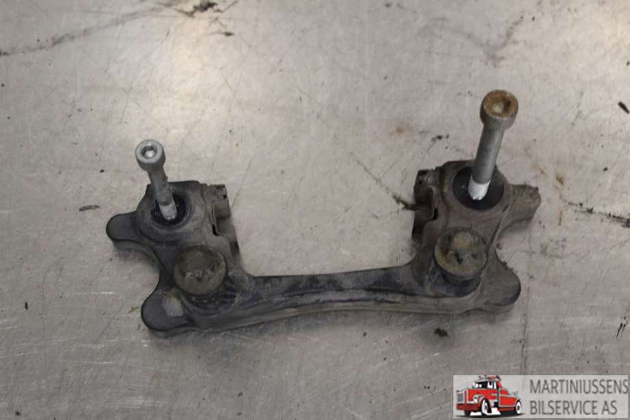 Bremsecaliper brakett til Tesla Model 3, 2018-2023 (Fase 1)  (TESLA|)