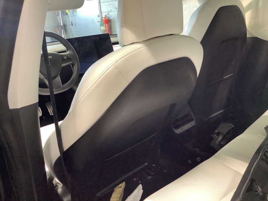 Sete foran venstre til Tesla Model 3 2018-2023 (Fase 1)  (TESLA|)