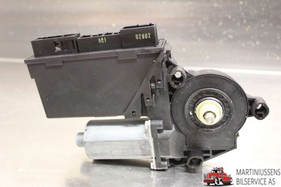 Ruteheis venstre til Audi A4 2004-2008 (Type III) (B7) (B7) (AUDI|8E1959801H|)