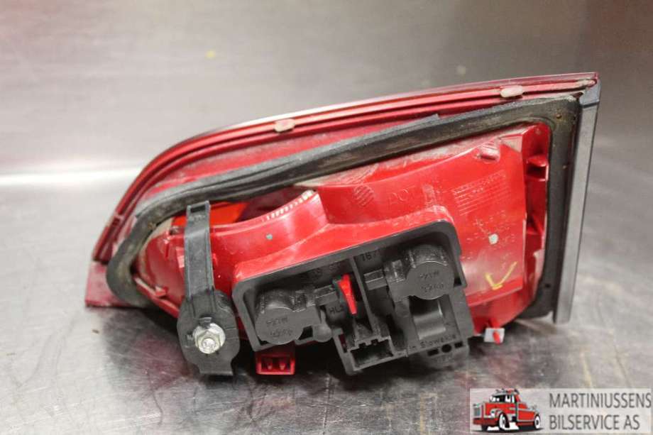 Baklykt venstre indre til Audi A4 2007-2014 (Type IV) (B8) (B8) (AUDI||8K5 945 093 D)