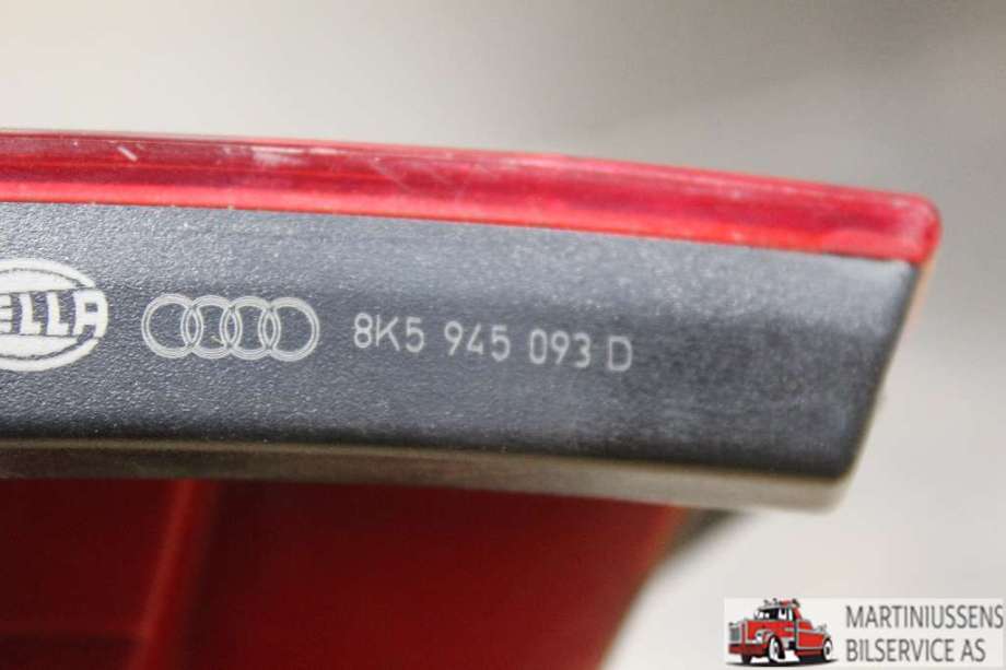 Baklykt venstre indre til Audi A4 2007-2014 (Type IV) (B8) (B8) (AUDI||8K5 945 093 D)