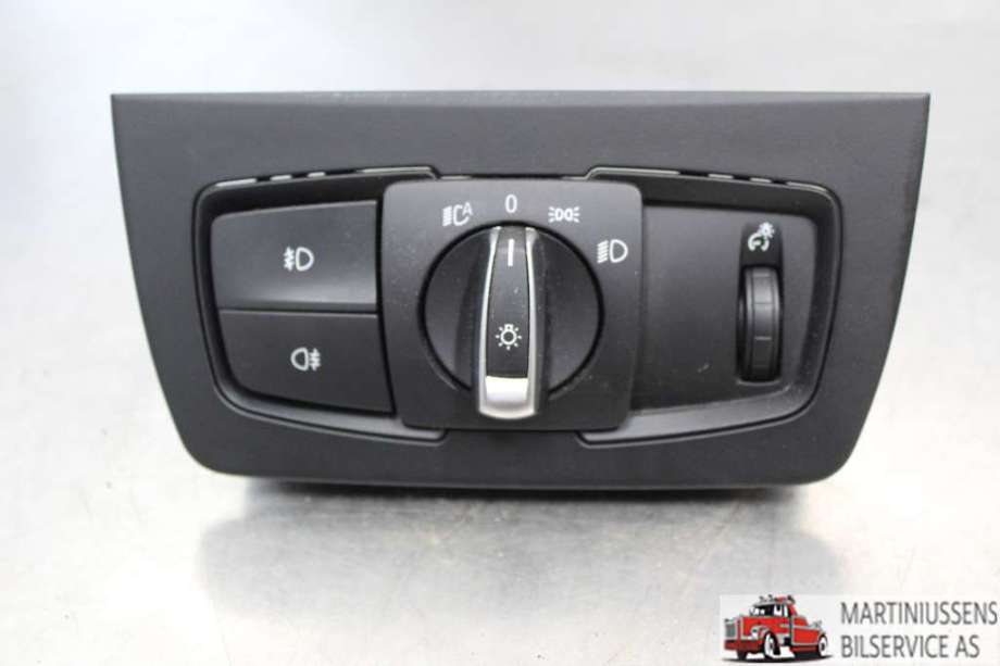 Bryter lys til BMW 3-Serie 2012-2018 (F30/F31/F34) (F30/F31/F34) (BMW||9265303-03)